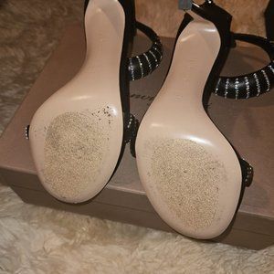 Women high heels, Gianvinto Rosi, black and its a size 10